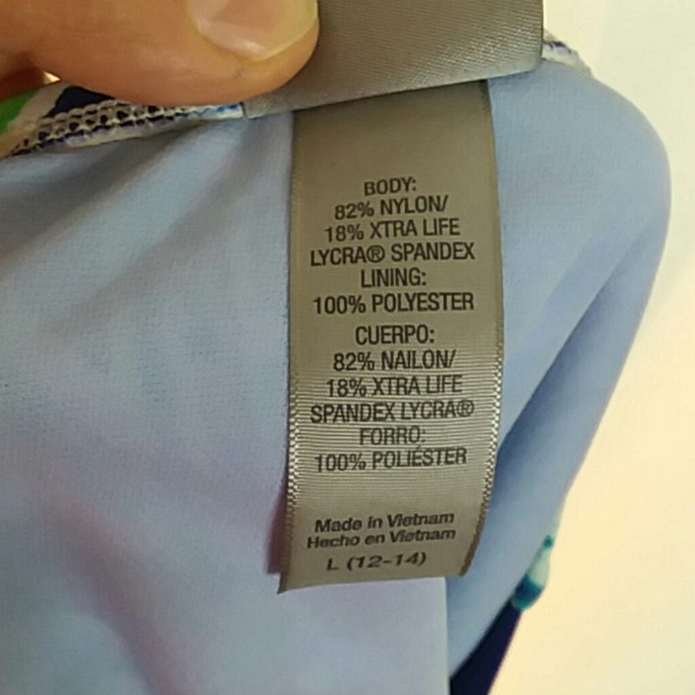 3/$20 Champion L Blue Pattern Swimsuit - Picture 6 of 7
